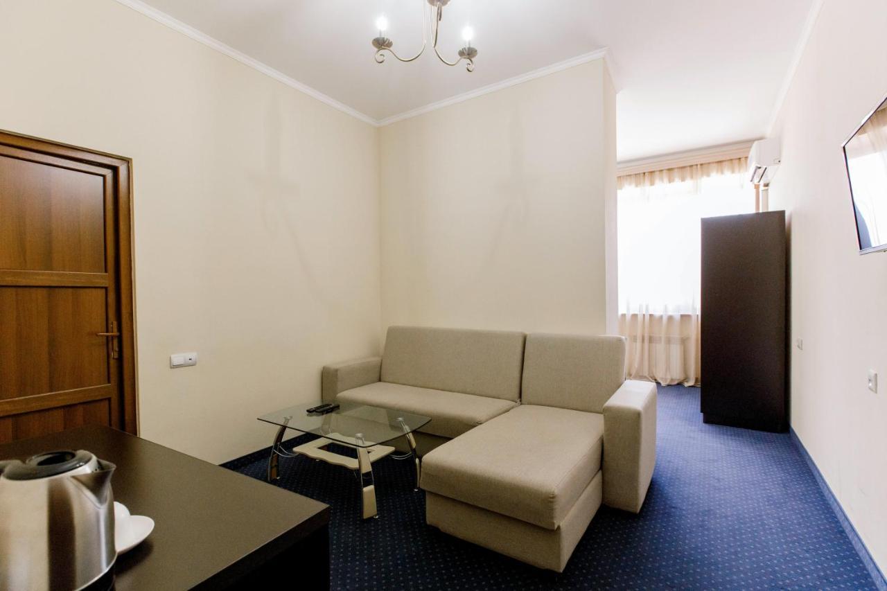 14 Floor Hotel Yerevan Luaran gambar