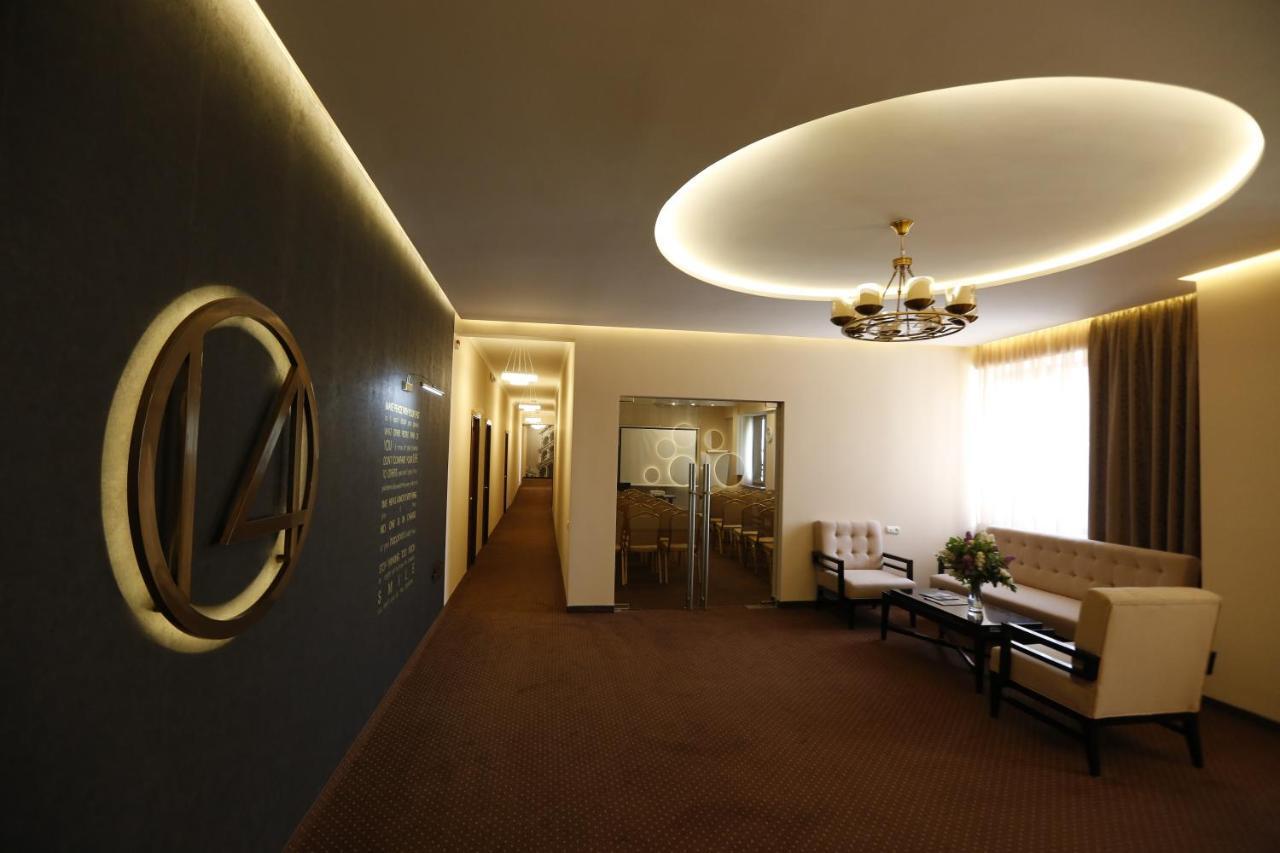 14 Floor Hotel Yerevan Luaran gambar